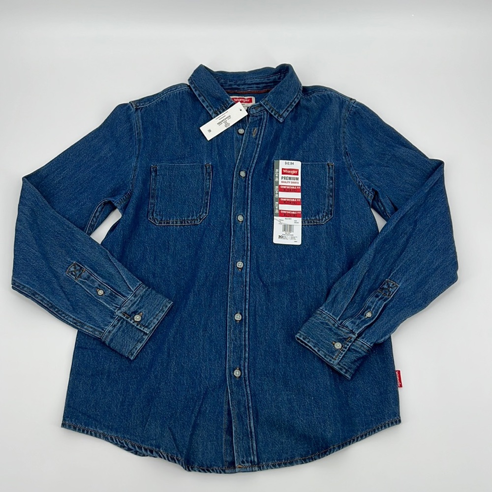 Wrangler NWT Comfortable Fit Boys Denim Button Down Shirt sz. XL 14/16